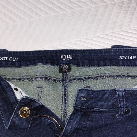 Women's ana Jeans - Picture 4 of 4